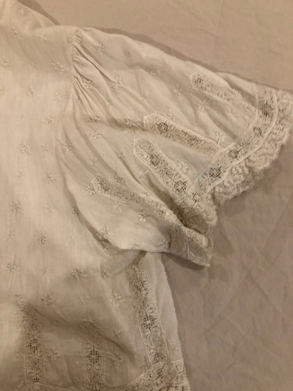 Magnolia Pearl Open Front Cropped Blouse - Cream NWOT - Picture 3 of 7